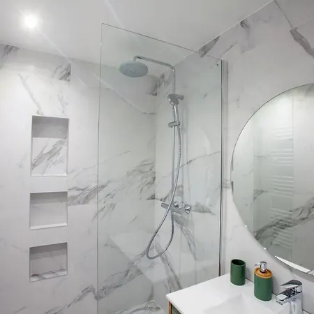 T2 Les Pieds Dans L'eau A